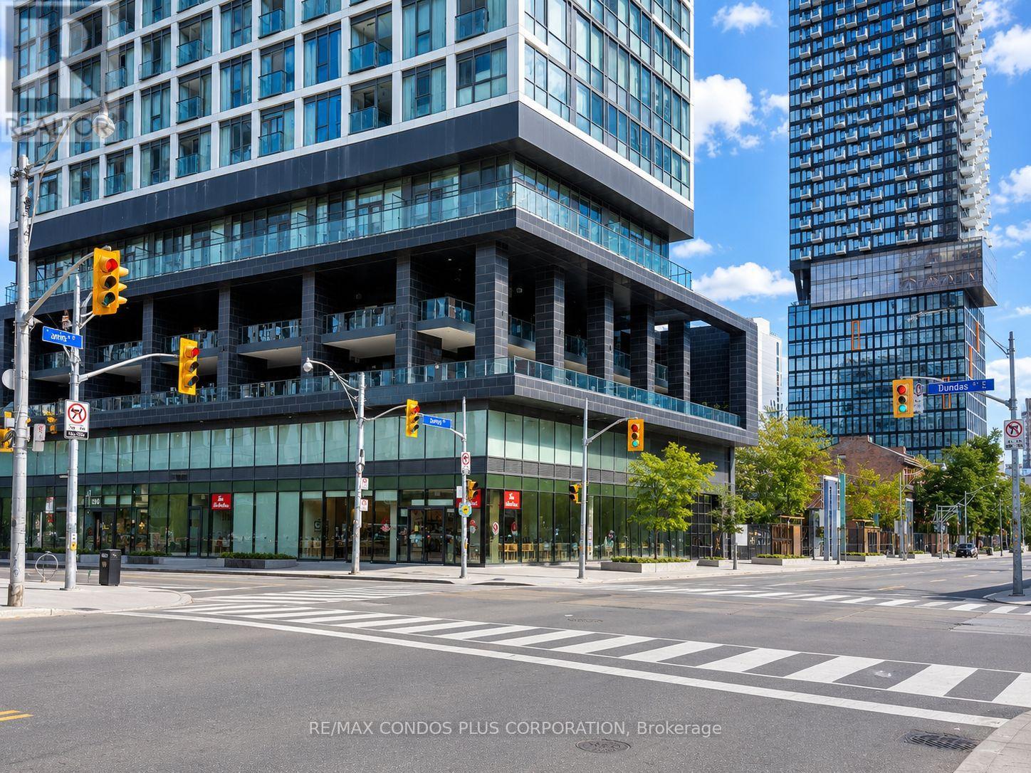 2215 - 181 DUNDAS STREET E