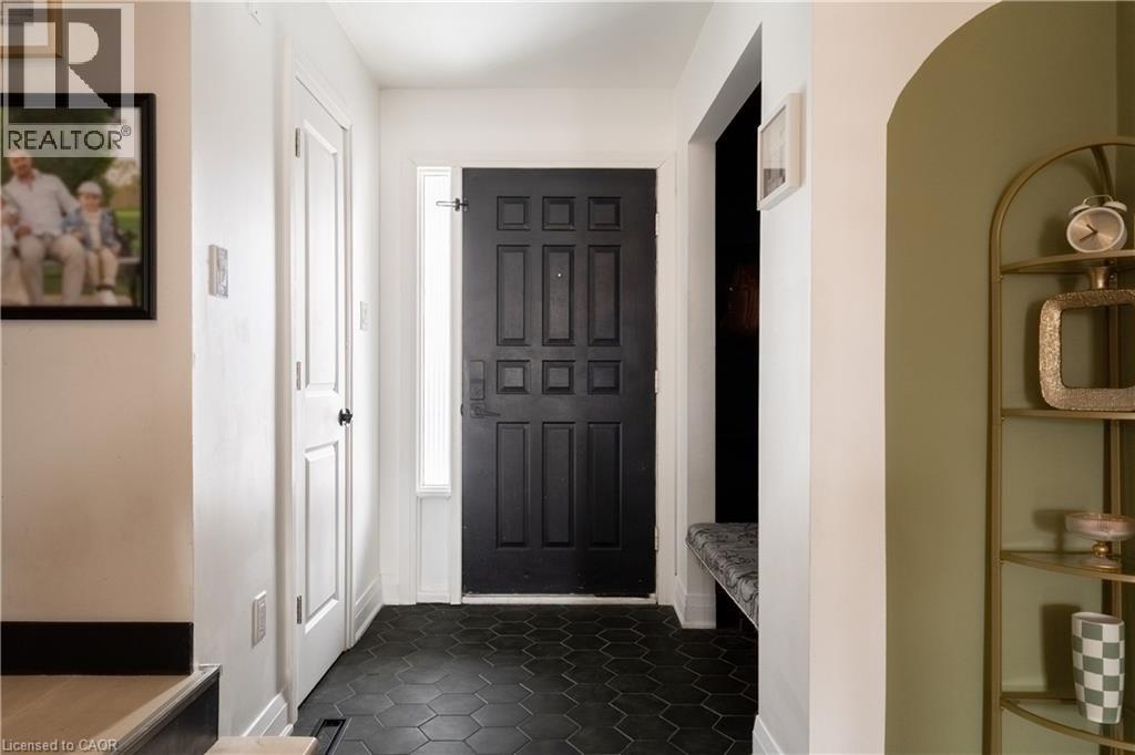 30 BUCHANAN Crescent