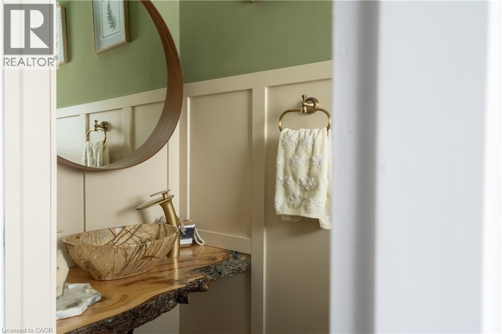 30 BUCHANAN Crescent