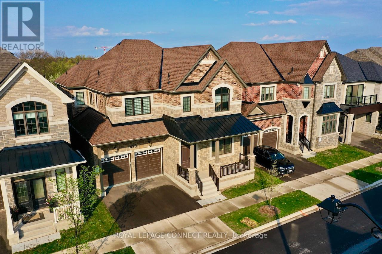 1428 FORD STRATHY CRESCENT