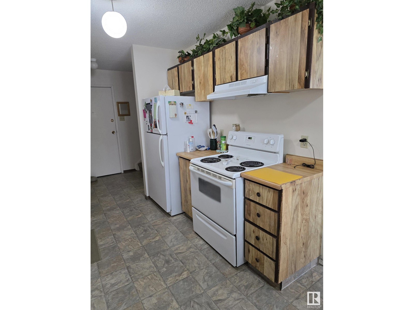 #112 6103 35A AV NW