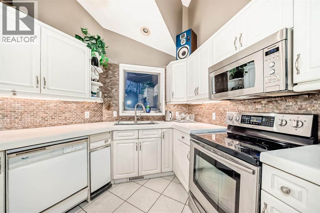 8373 Edgevalley Drive NW