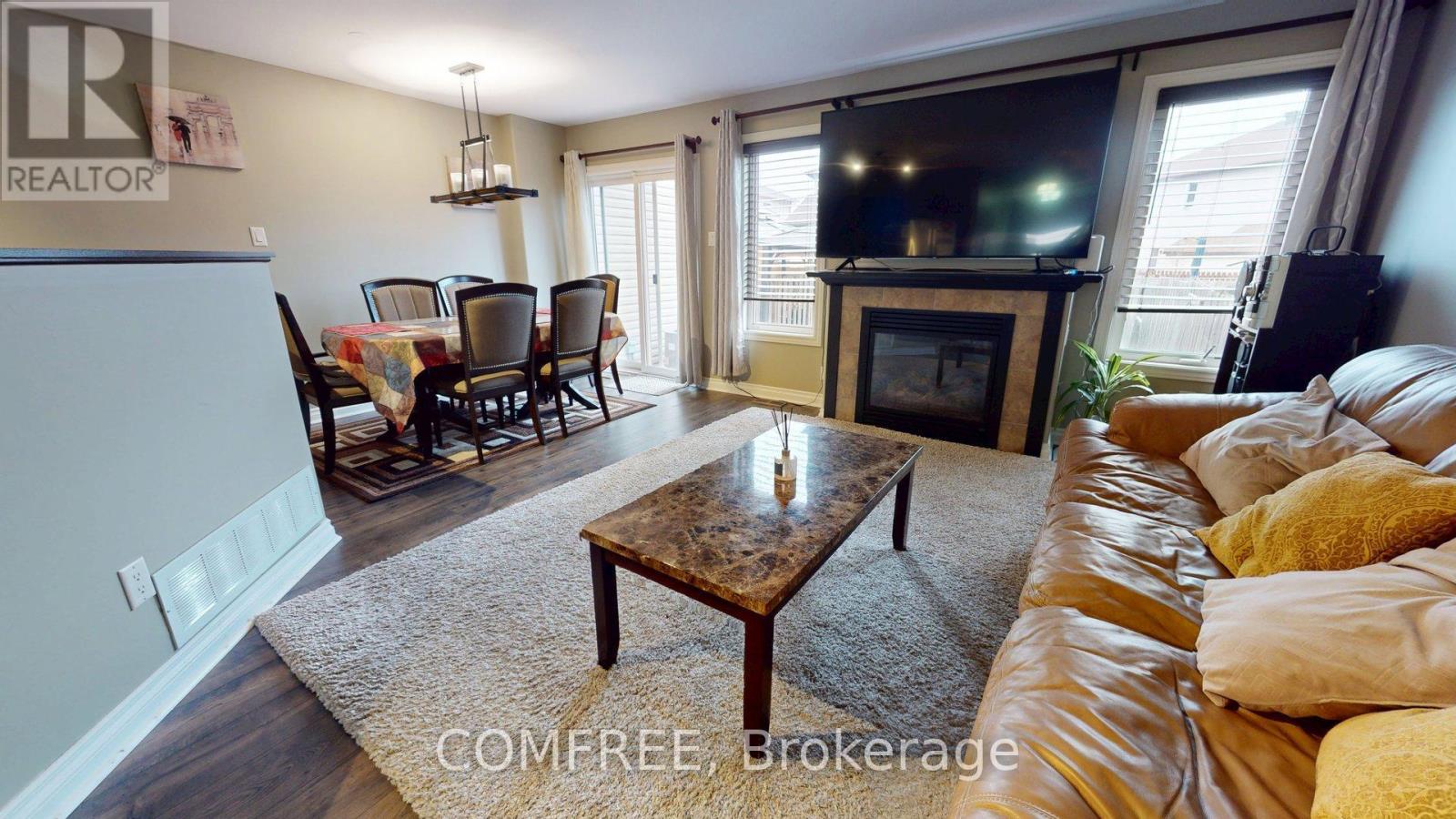 962 LINARIA WALK