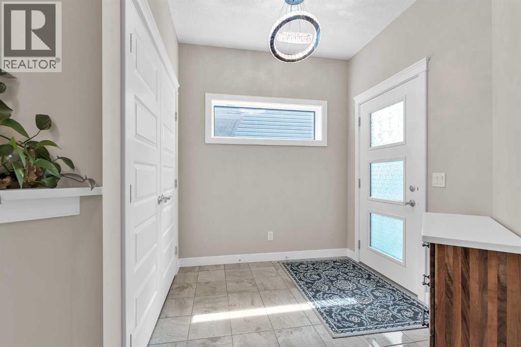 304 Corner Meadows Manor NE