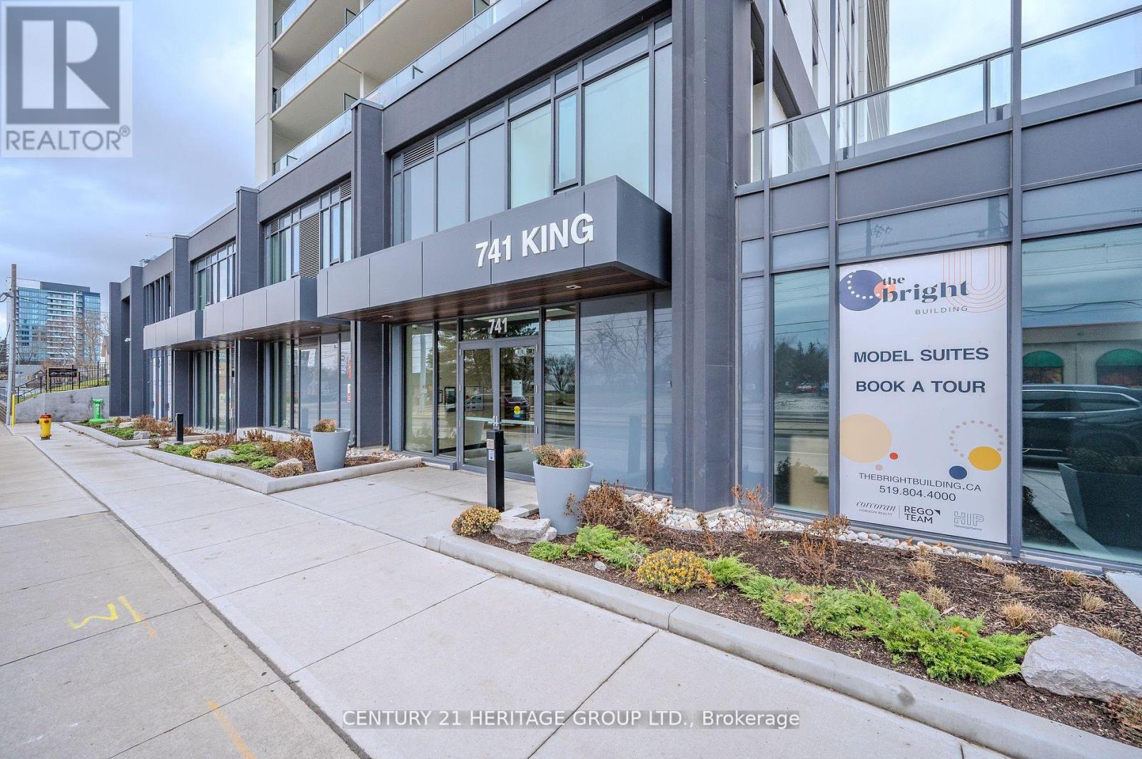 703 - 741 KING STREET W