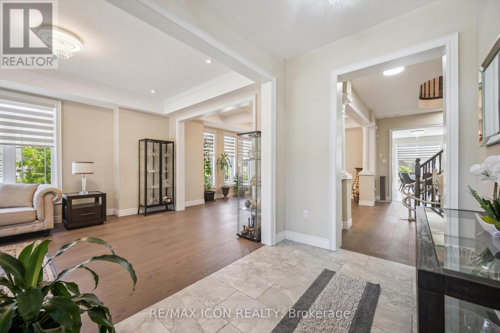 779 SNOWBERRY COURT