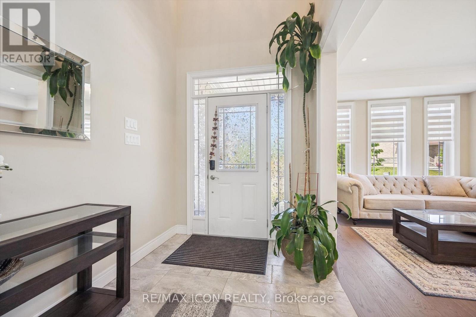 779 SNOWBERRY COURT