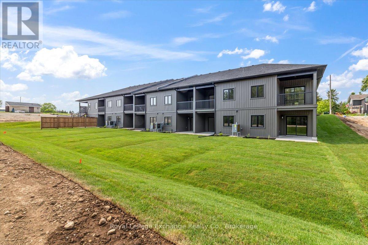 3 - 307 ARNAUD STREET