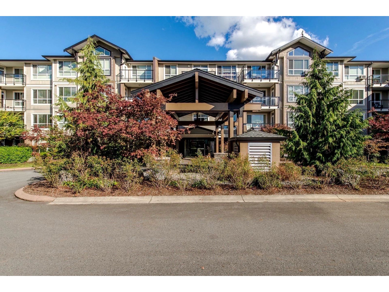 202 32729 GARIBALDI DRIVE