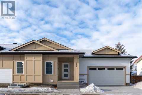 902 Macleod Trail SW High River AB T1V1C1