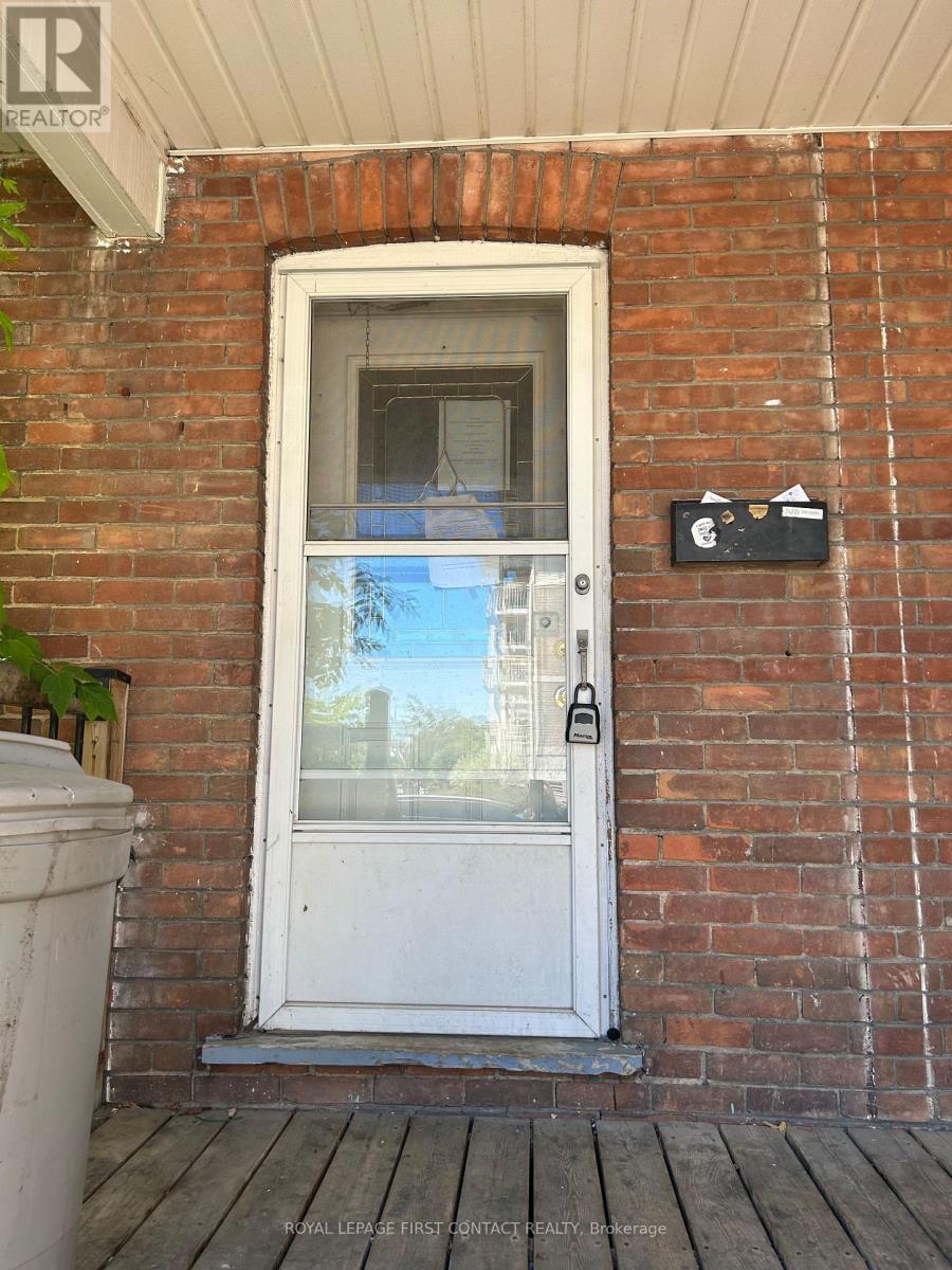 1068 1ST A AVENUE W