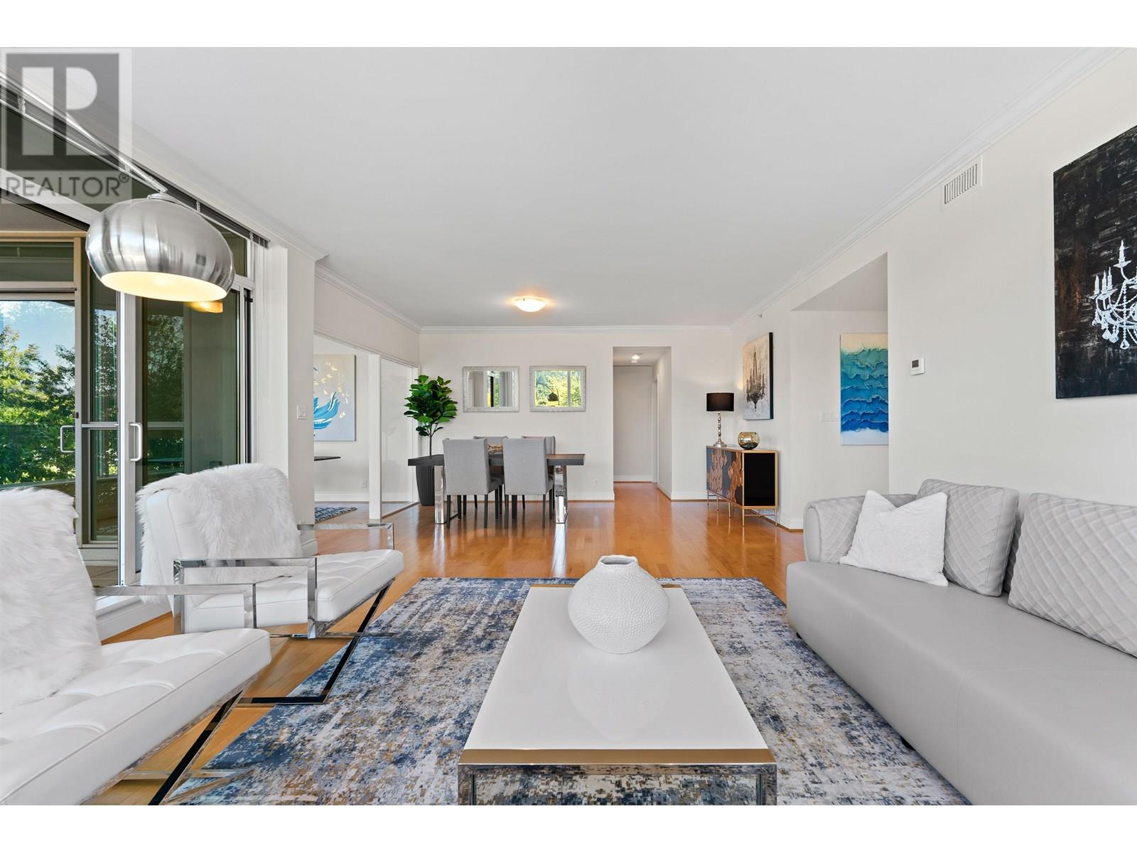 202 1777 BAYSHORE DRIVE