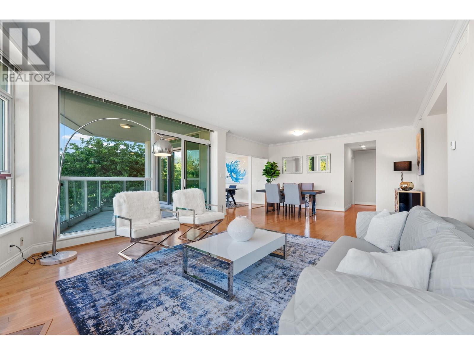 202 1777 BAYSHORE DRIVE