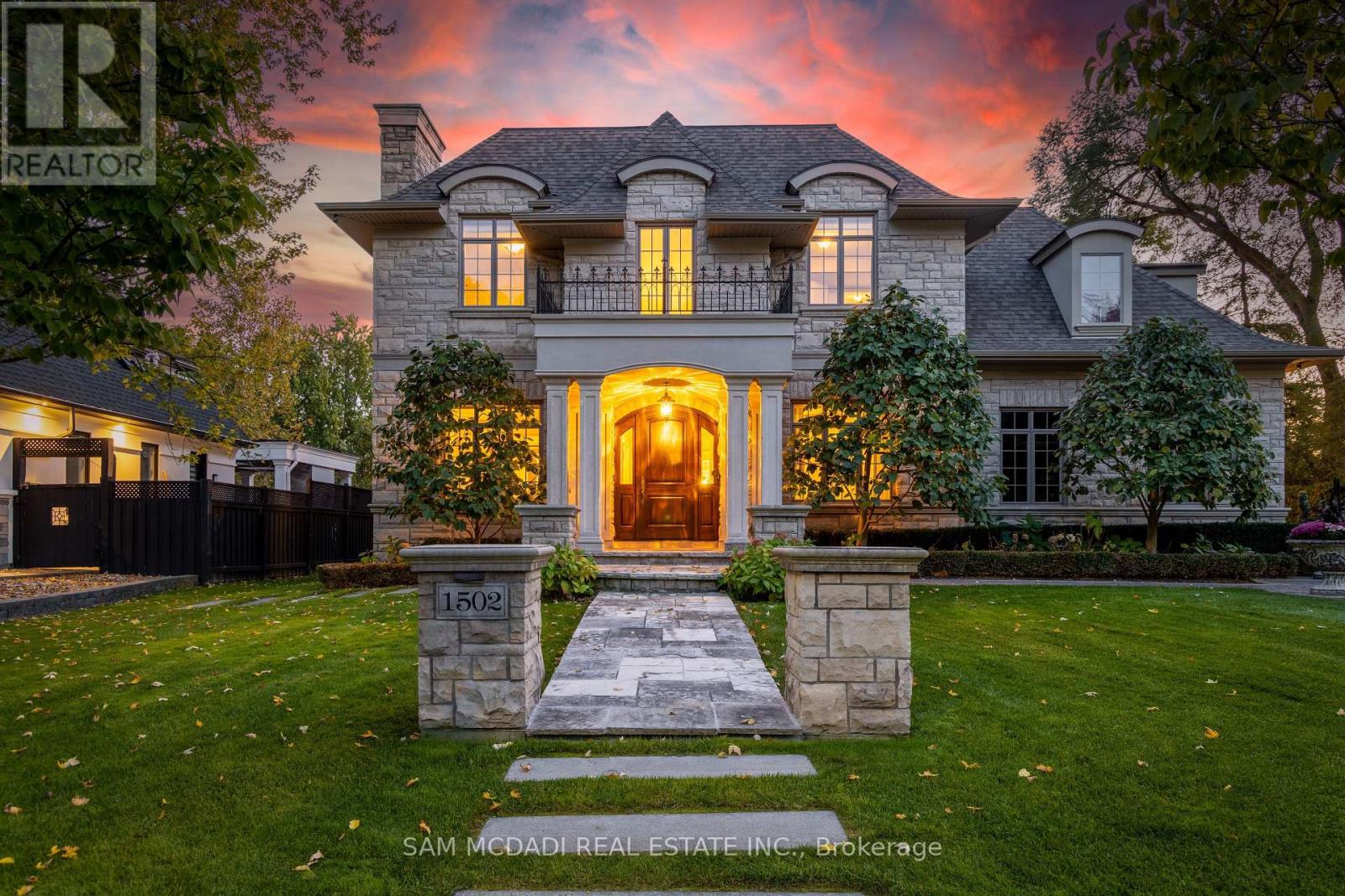 1502 GREGWOOD ROAD