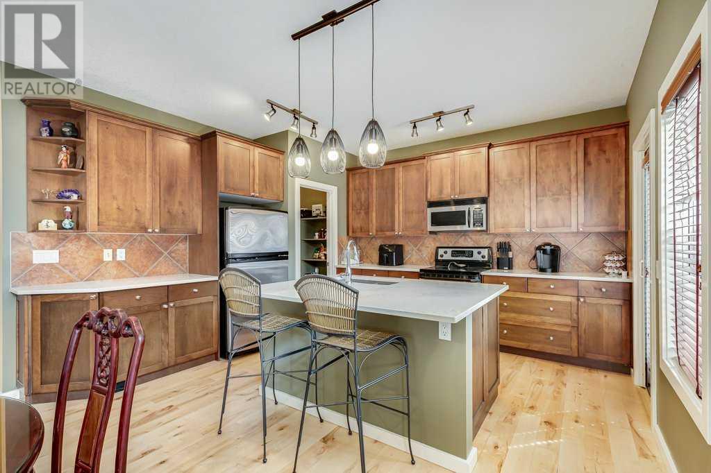 48 Chapala Square SE