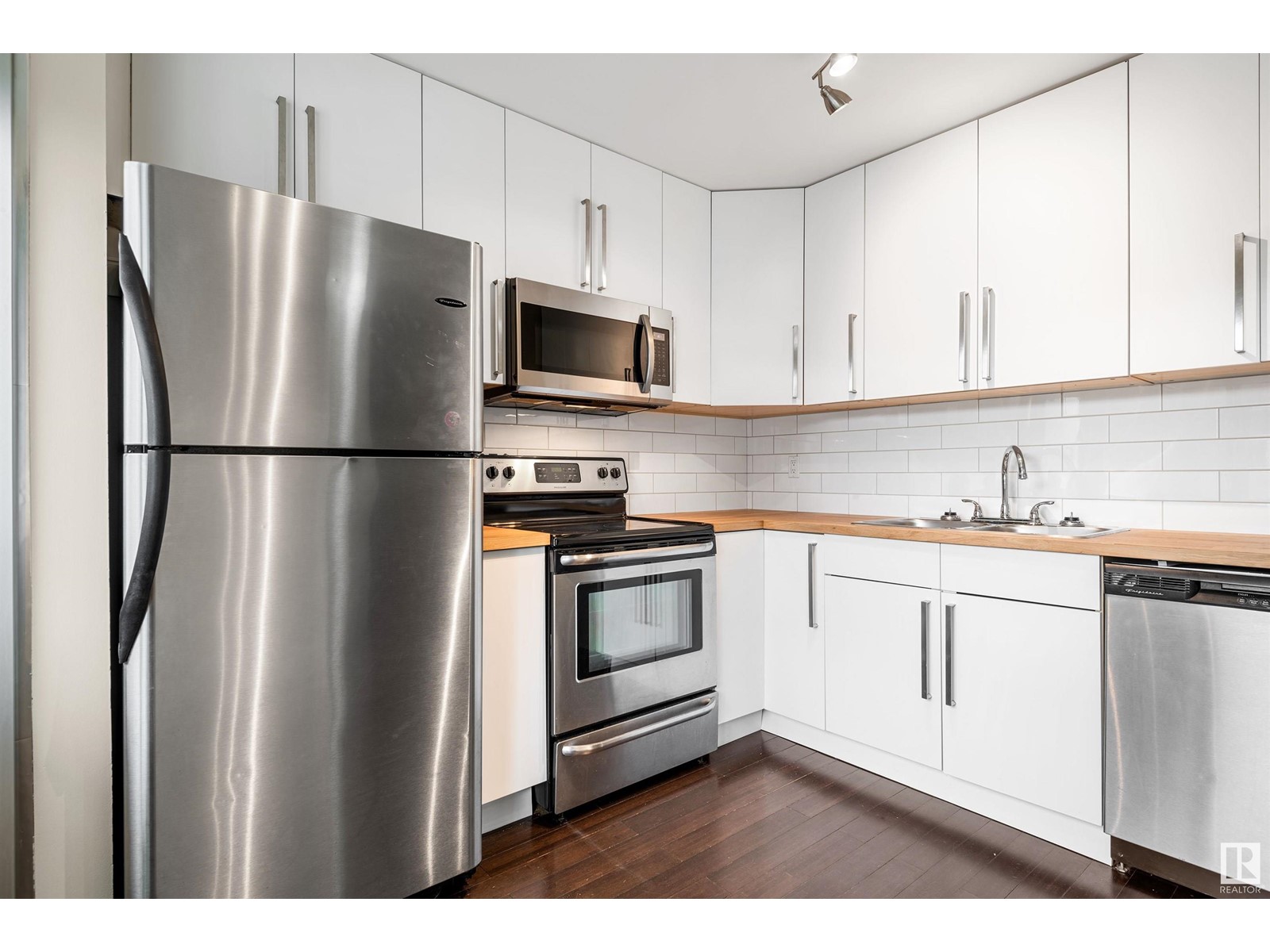 #37 1411 MILL WOODS E NW