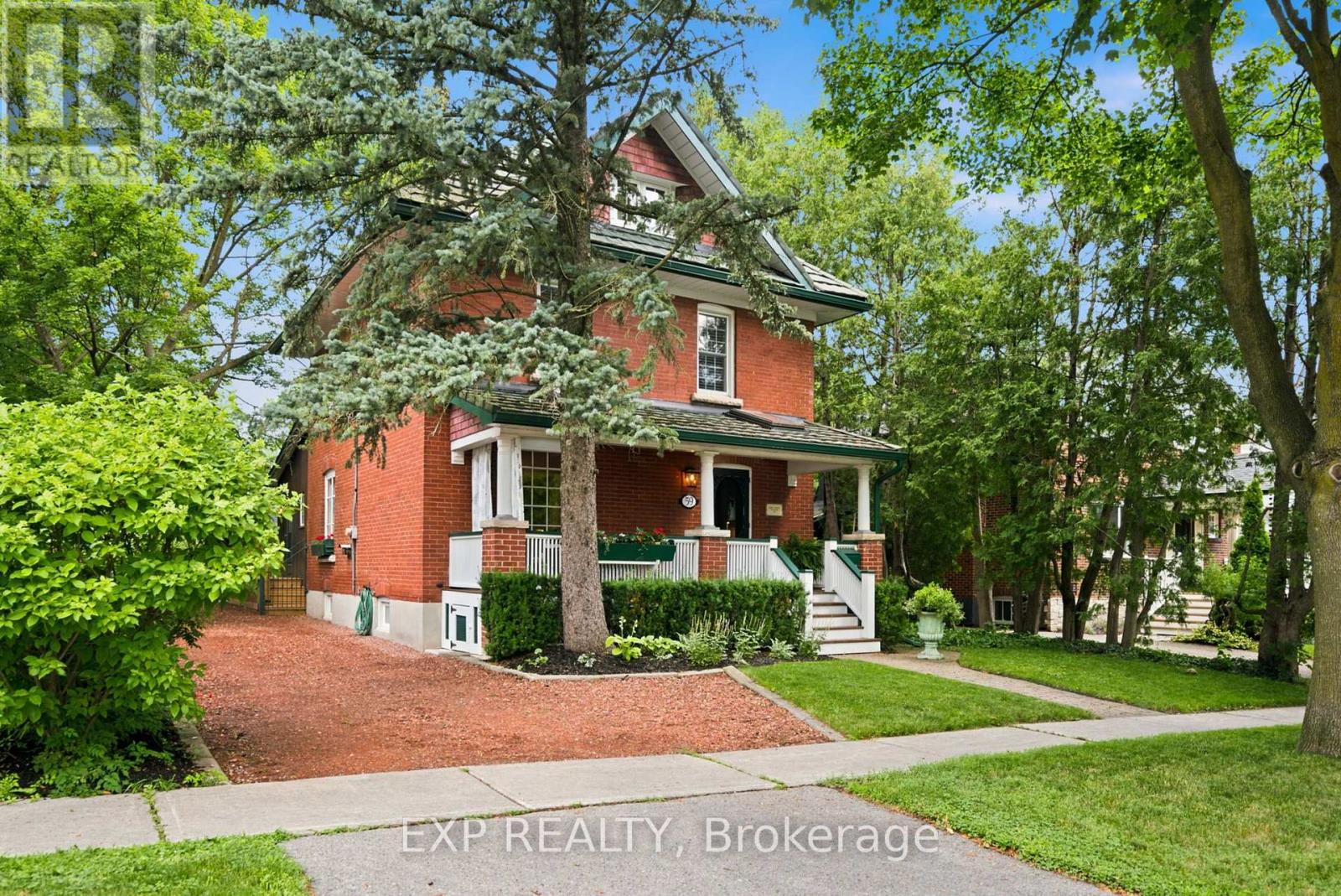 Photo 1 of 46 — 59 ROSEVIEW AVENUE, Richmond Hill (Crosby), ON L4C1C6