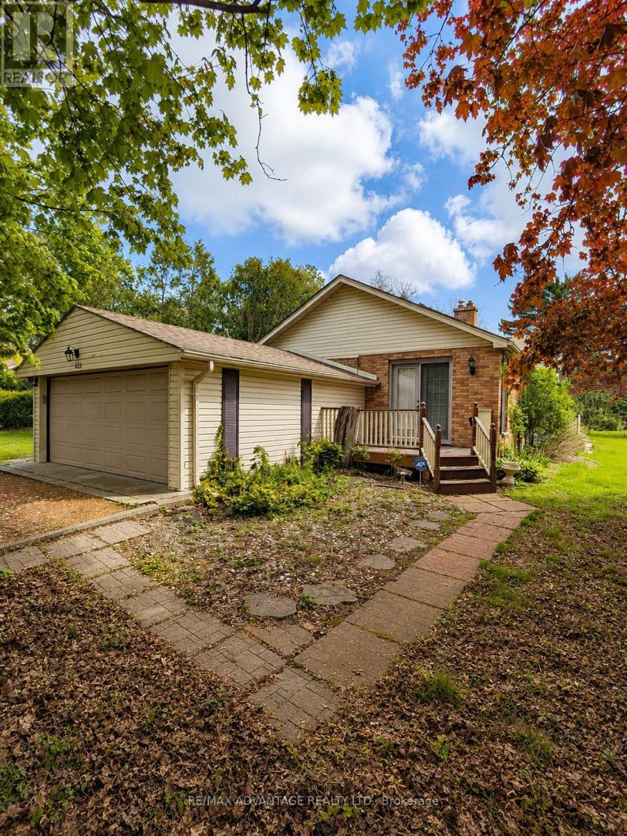 439 COOMBS AVENUE