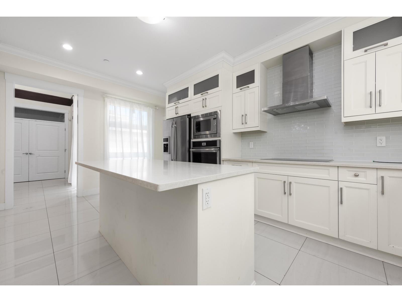 13766 NORTH BLUFF ROAD