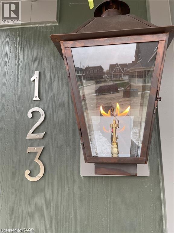 123 COURTLAND Street