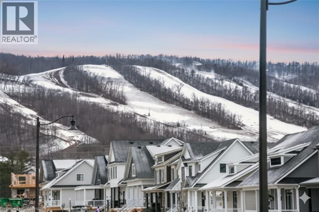 123 COURTLAND Street