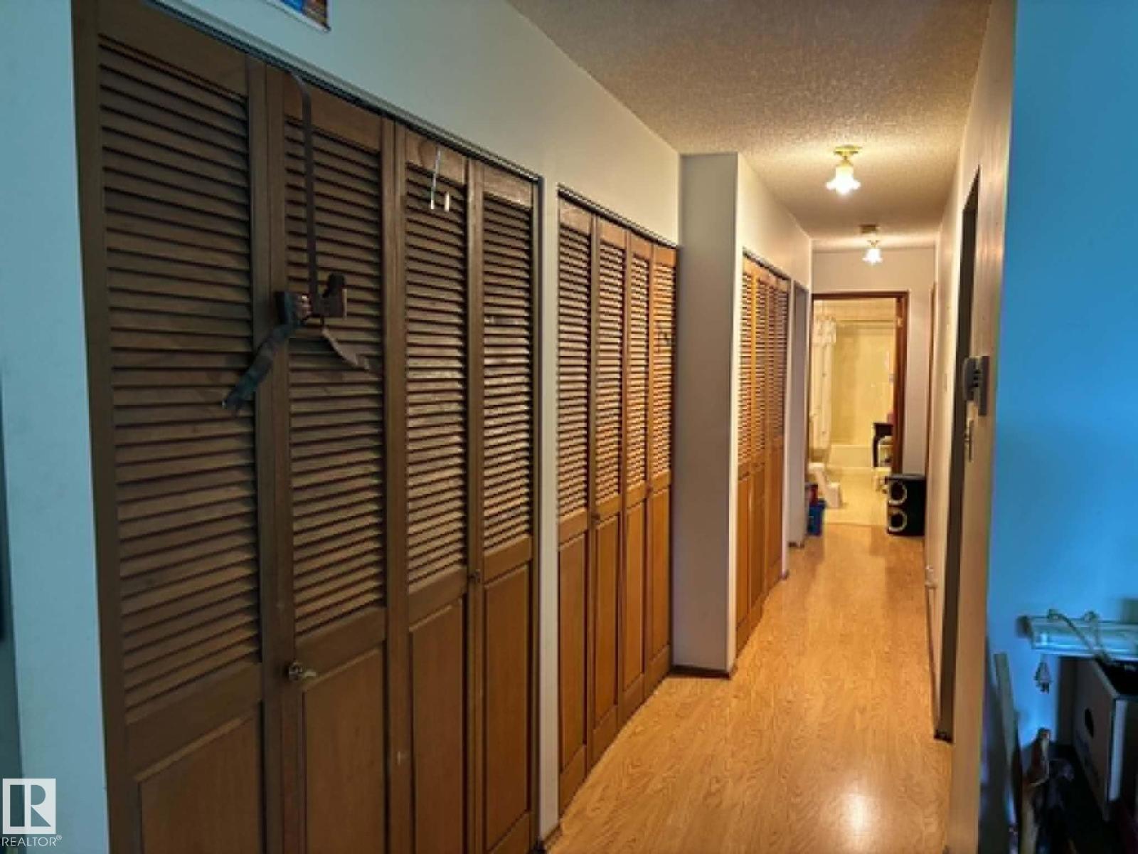 #401 10743 107 ST NW NW