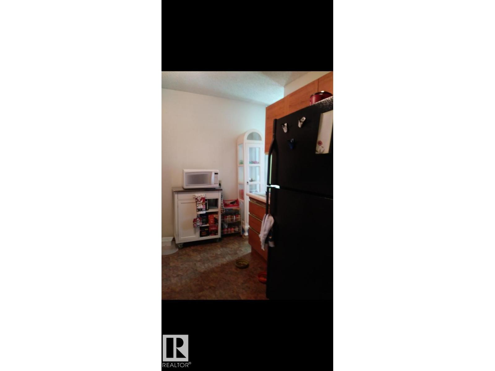 #401 10743 107 ST NW NW