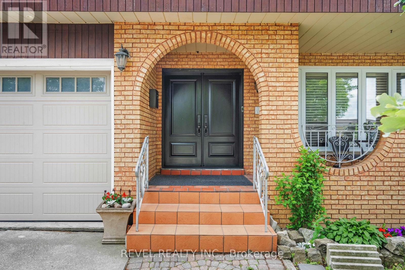 79 ARRAN CRESCENT