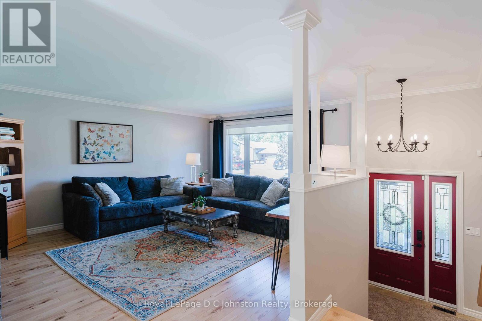 126 5TH AVENUE E