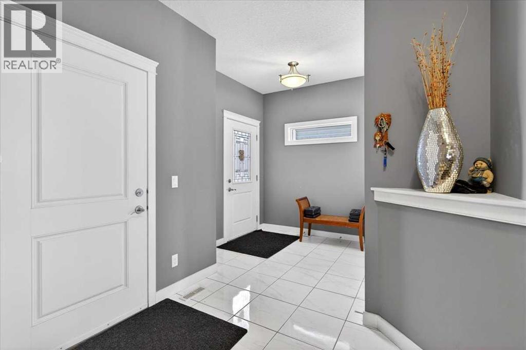 72 Redstone Drive NE