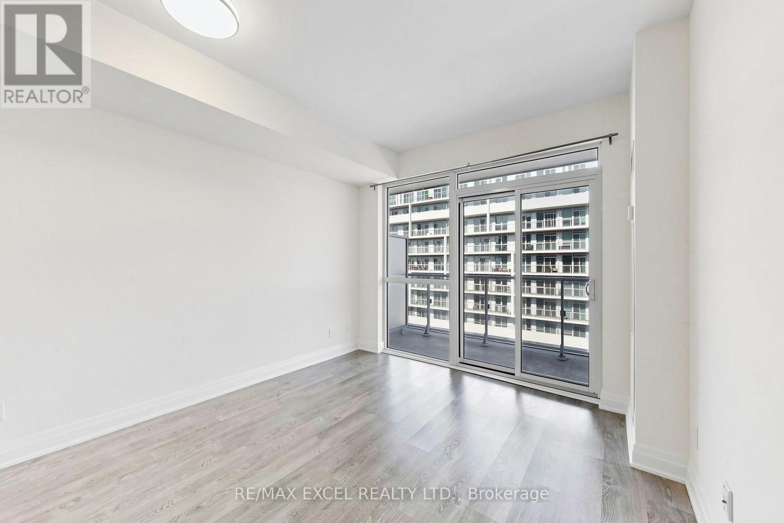 1702 - 55 SPEERS ROAD