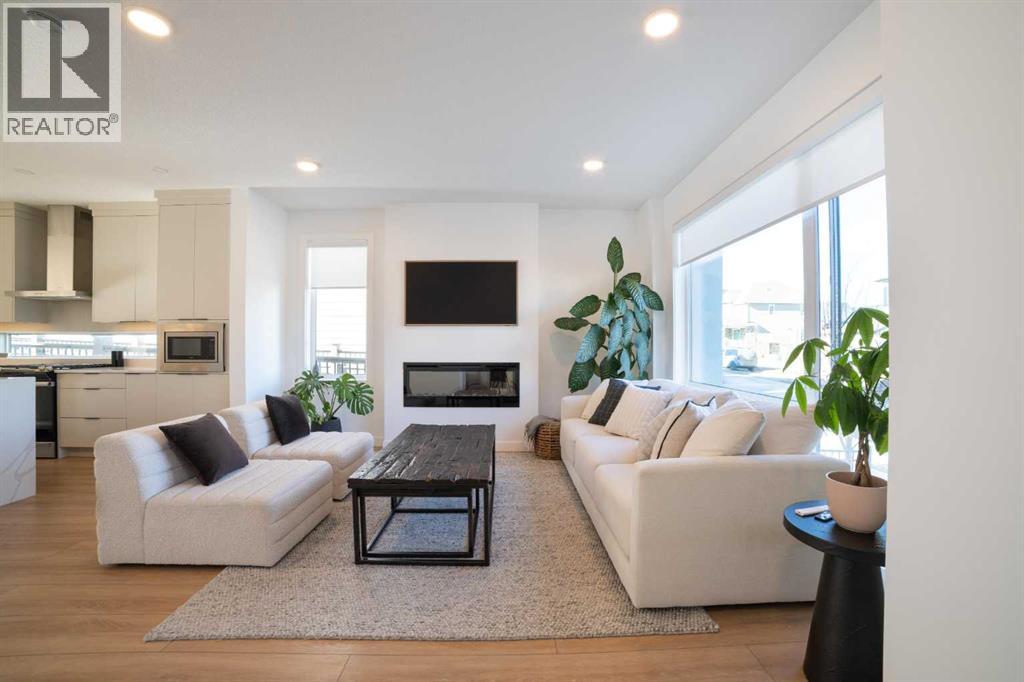 45 Treeline Avenue SW