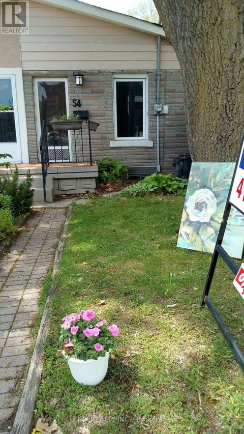 54 GRANDVILLE AVENUE Toronto (Rockcliffe-Smythe) ON M6N4T9