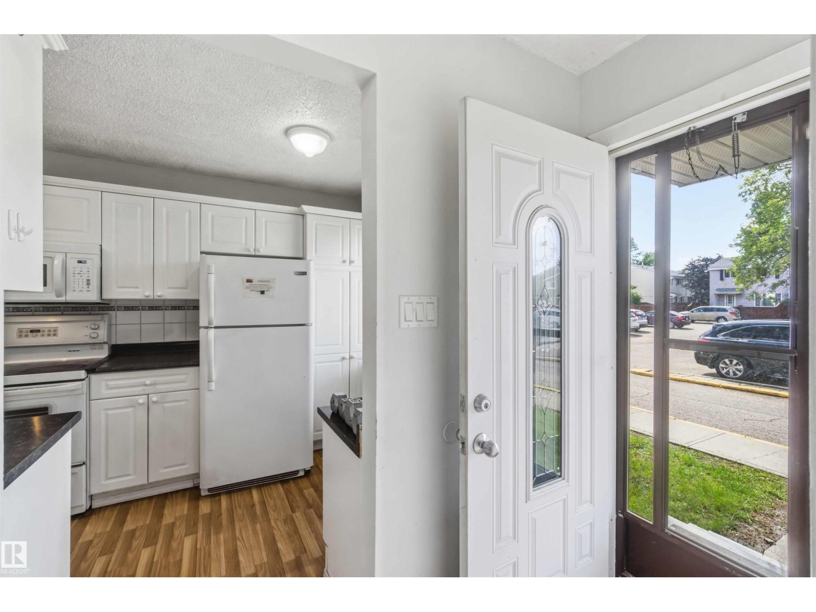 140 PRIMROSE GARDENS GD NW