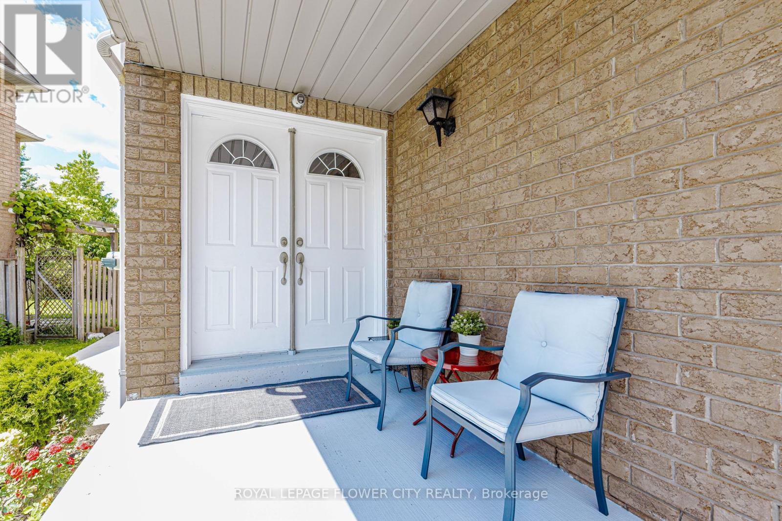 7268 VILLAGE WALK