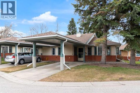 2831 Dovely Park SE Calgary AB T2B3G3