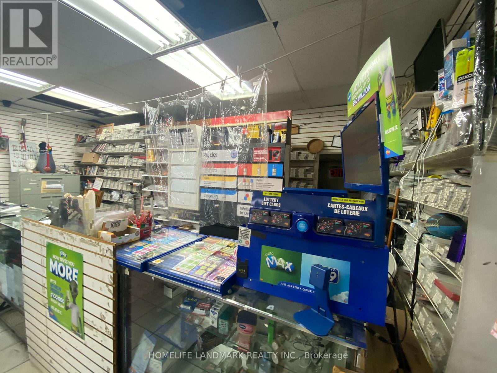 1038 ST CLAIR AVENUE W