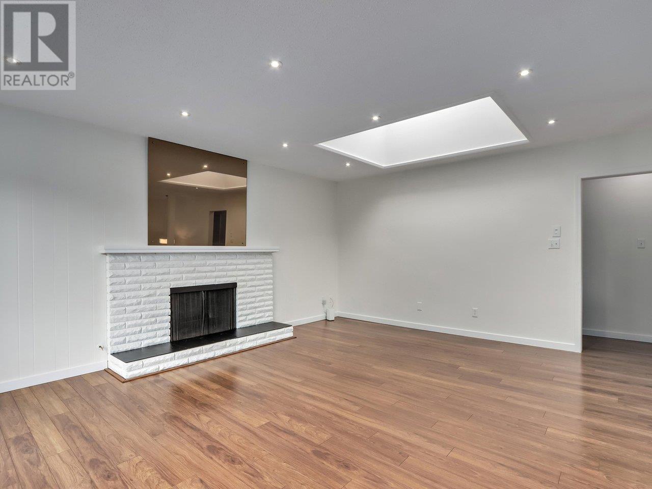 1127 CALEDONIA AVENUE