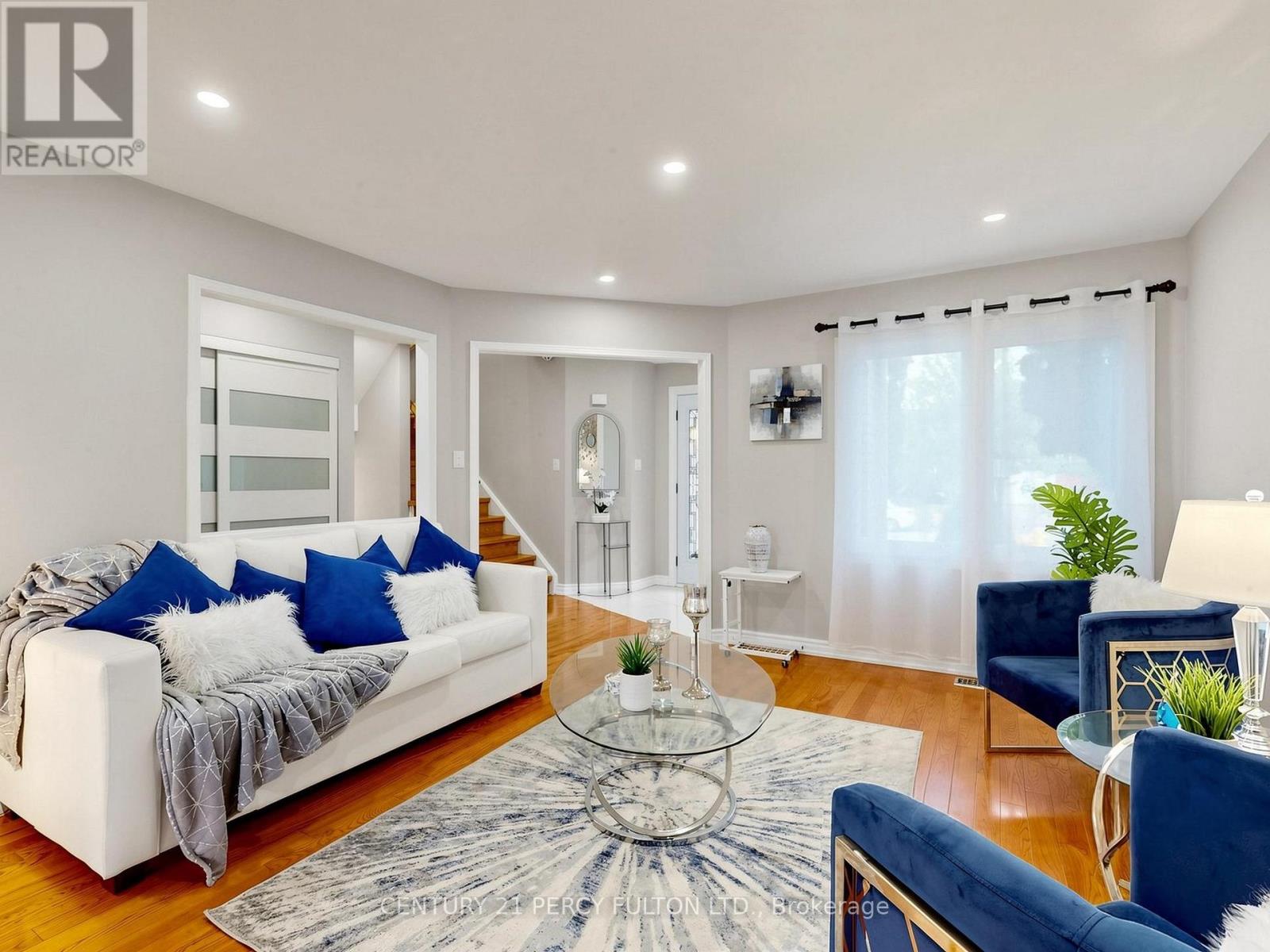 2052 BLUE RIDGE CRESCENT