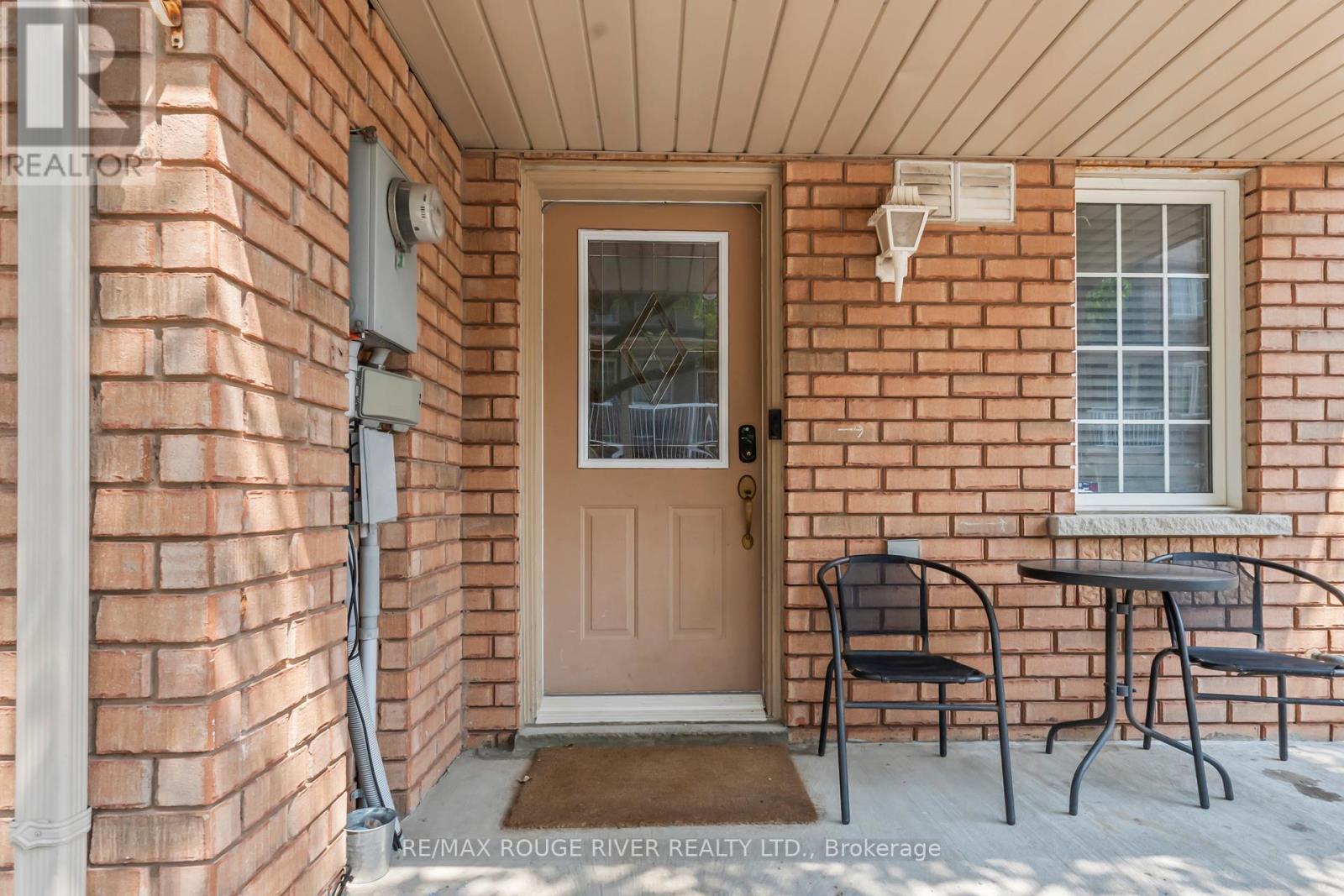 15 POTTLE LANE