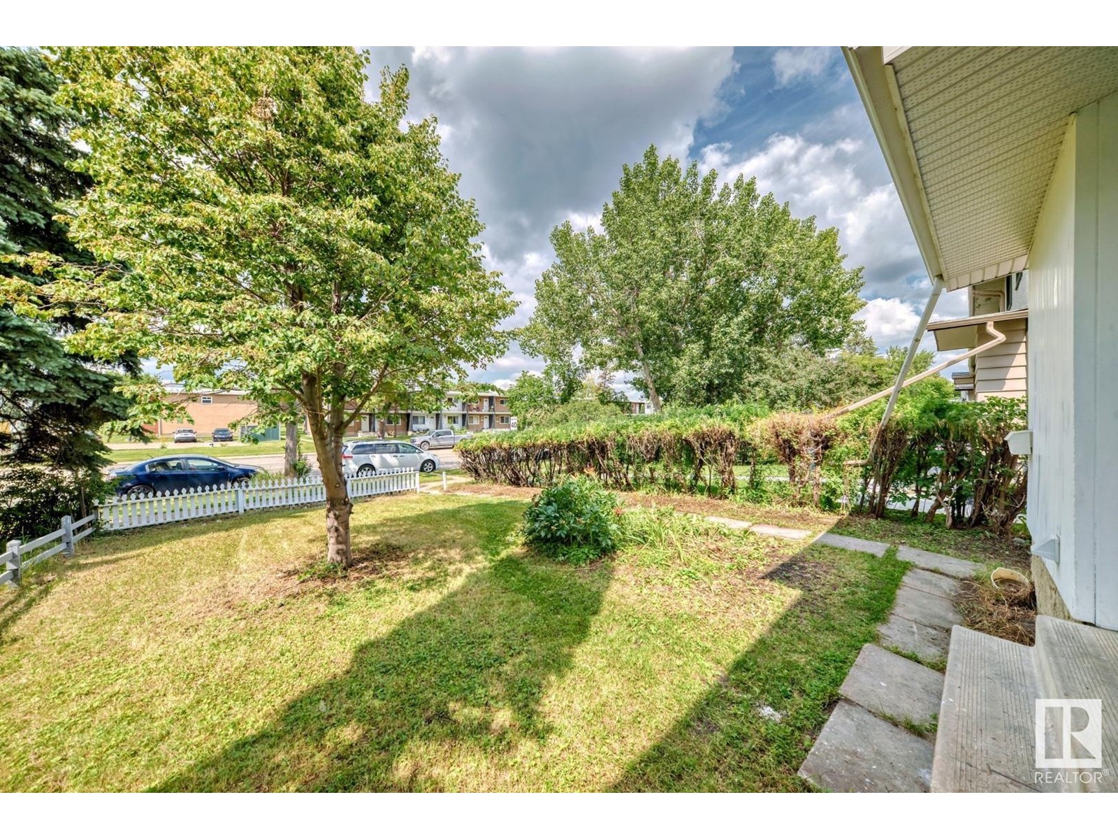 4709 106 ST NW
