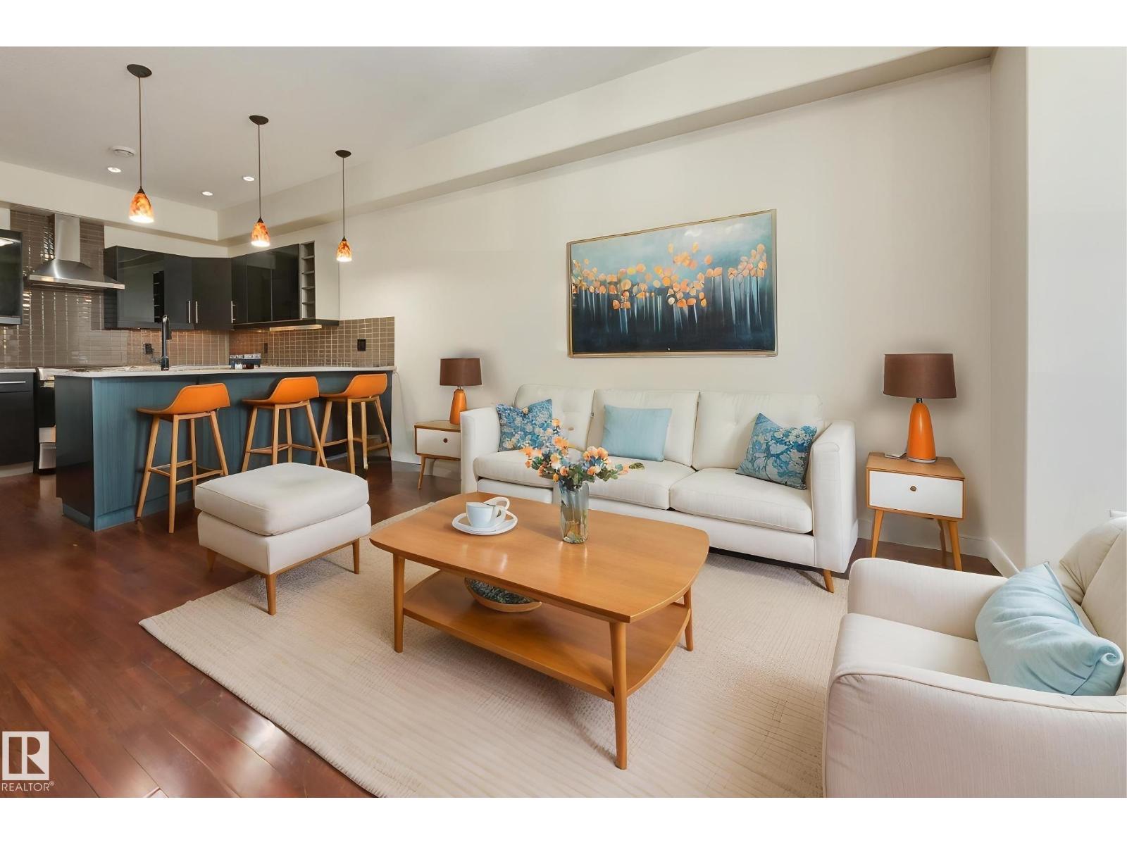 8308 108 ST NW