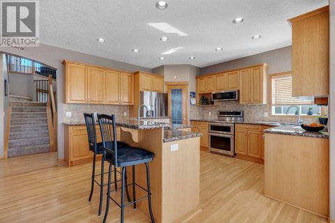 226 Royal Abbey Court NW Calgary AB T3G4Y4