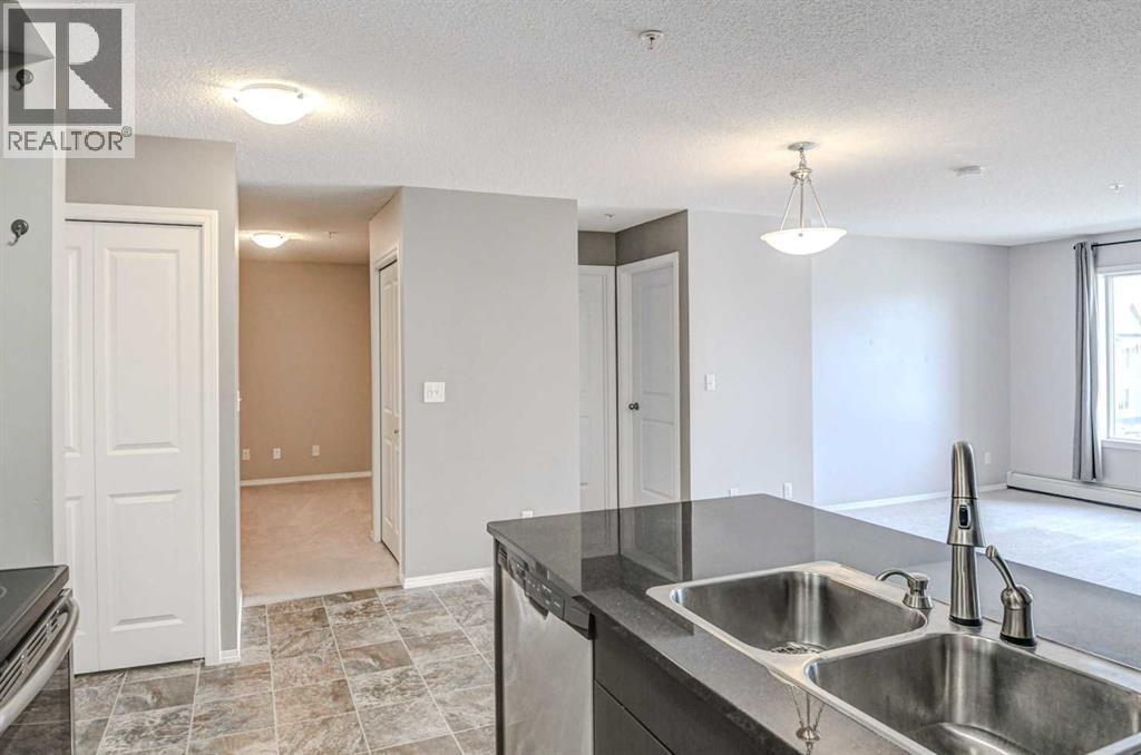 221, 195 Kincora Glen Road NW