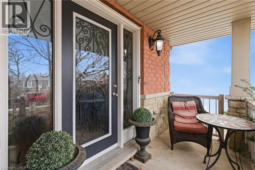 84 DUNCAIRN Crescent