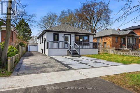 24 TREEVIEW DRIVE Toronto (Alderwood) ON M8W4B9
