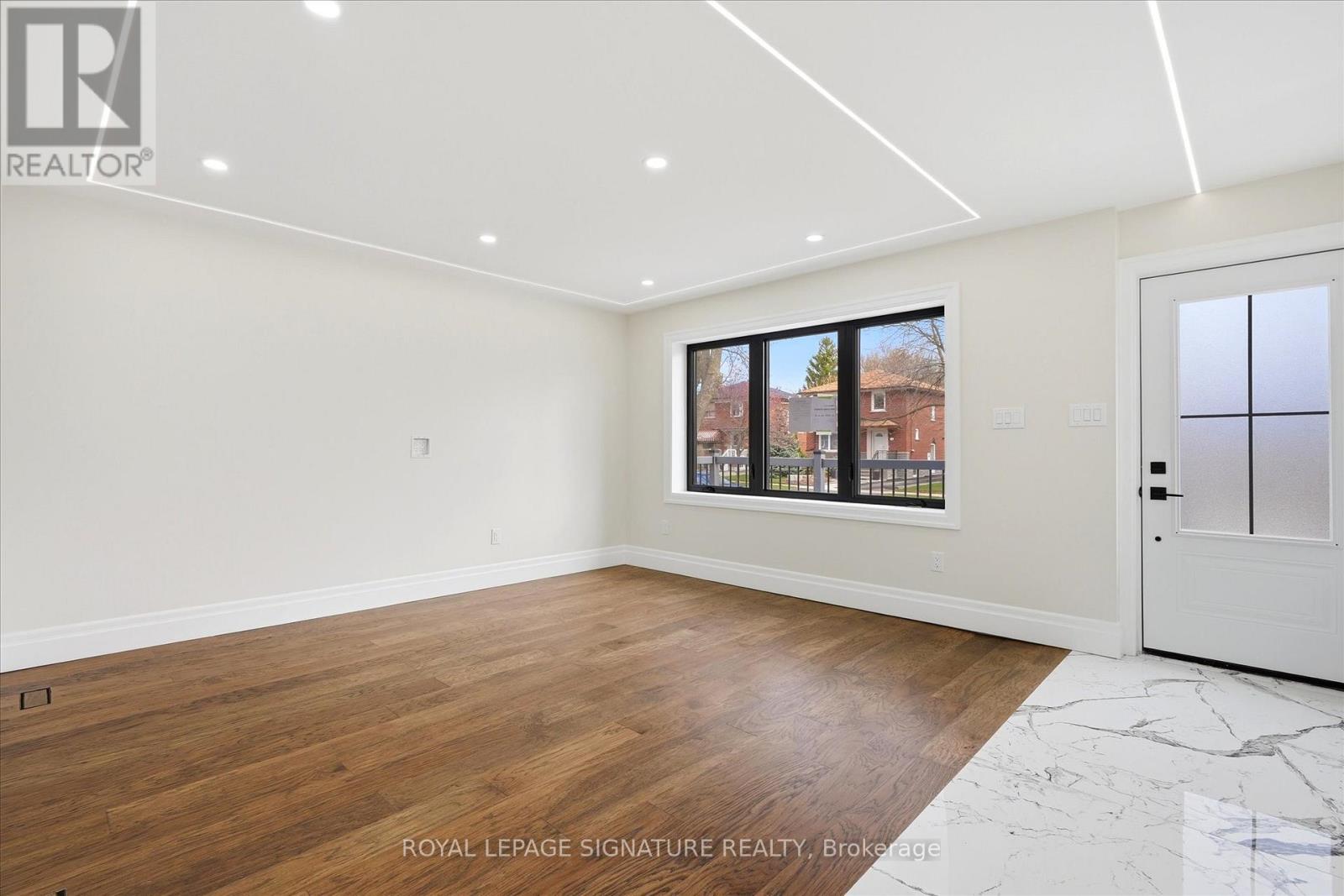 24 TREEVIEW DRIVE