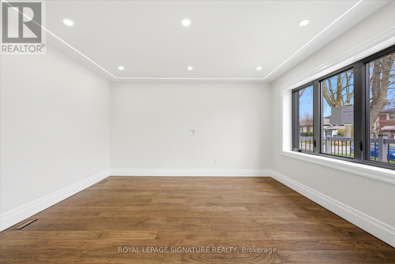 24 TREEVIEW DRIVE