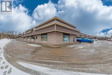 32 - 347 PIDO ROAD W Peterborough (Ashburnham Ward 4) ON K9J6X7