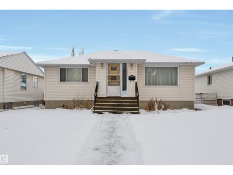 11423 112 AV NW Edmonton AB T5G0H5